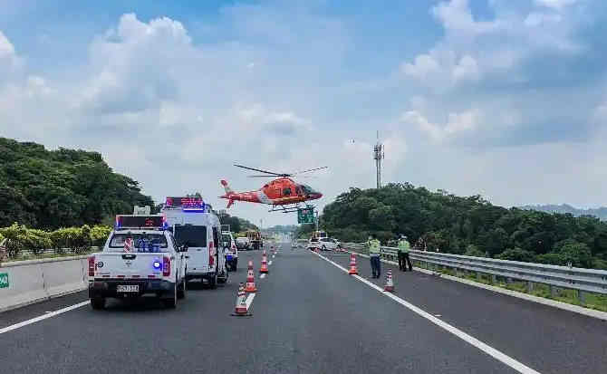 天心区高速公路汽车救援案例