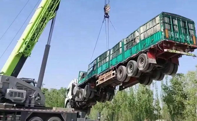天心区道路脱困救援案例